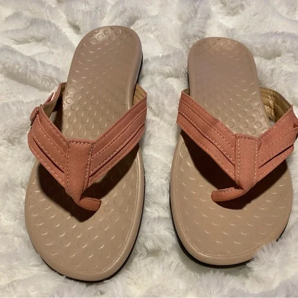 Women's pink Sandals - Picture 6 of 6